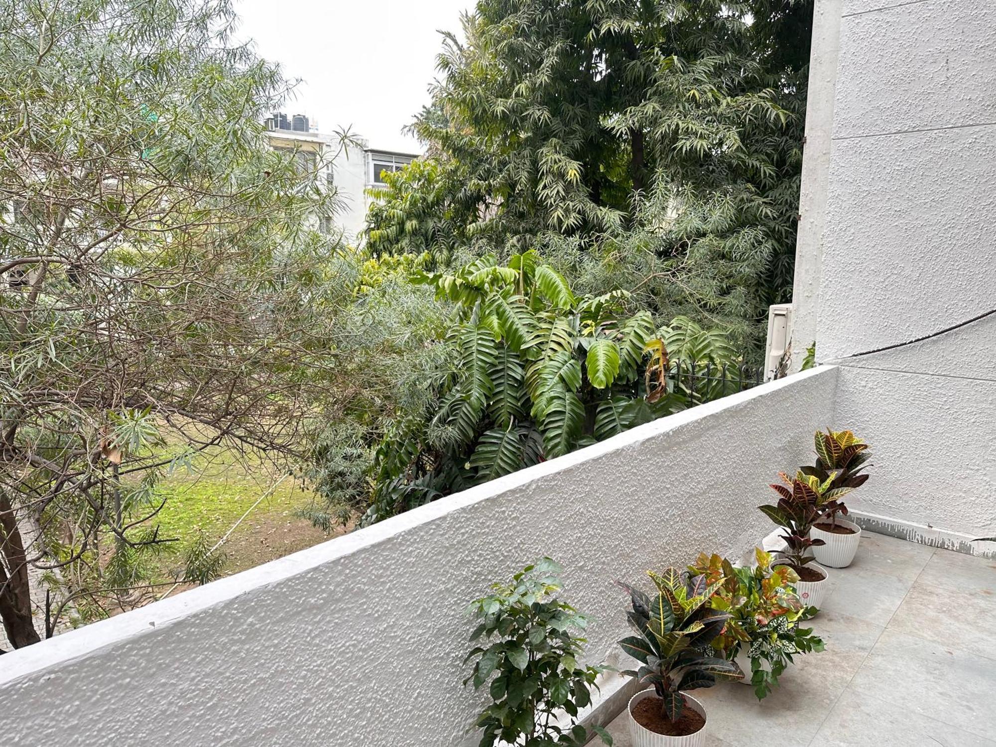 Grove Residency Hauz Khas New Delhi Couple Friendly Hotel Exterior photo