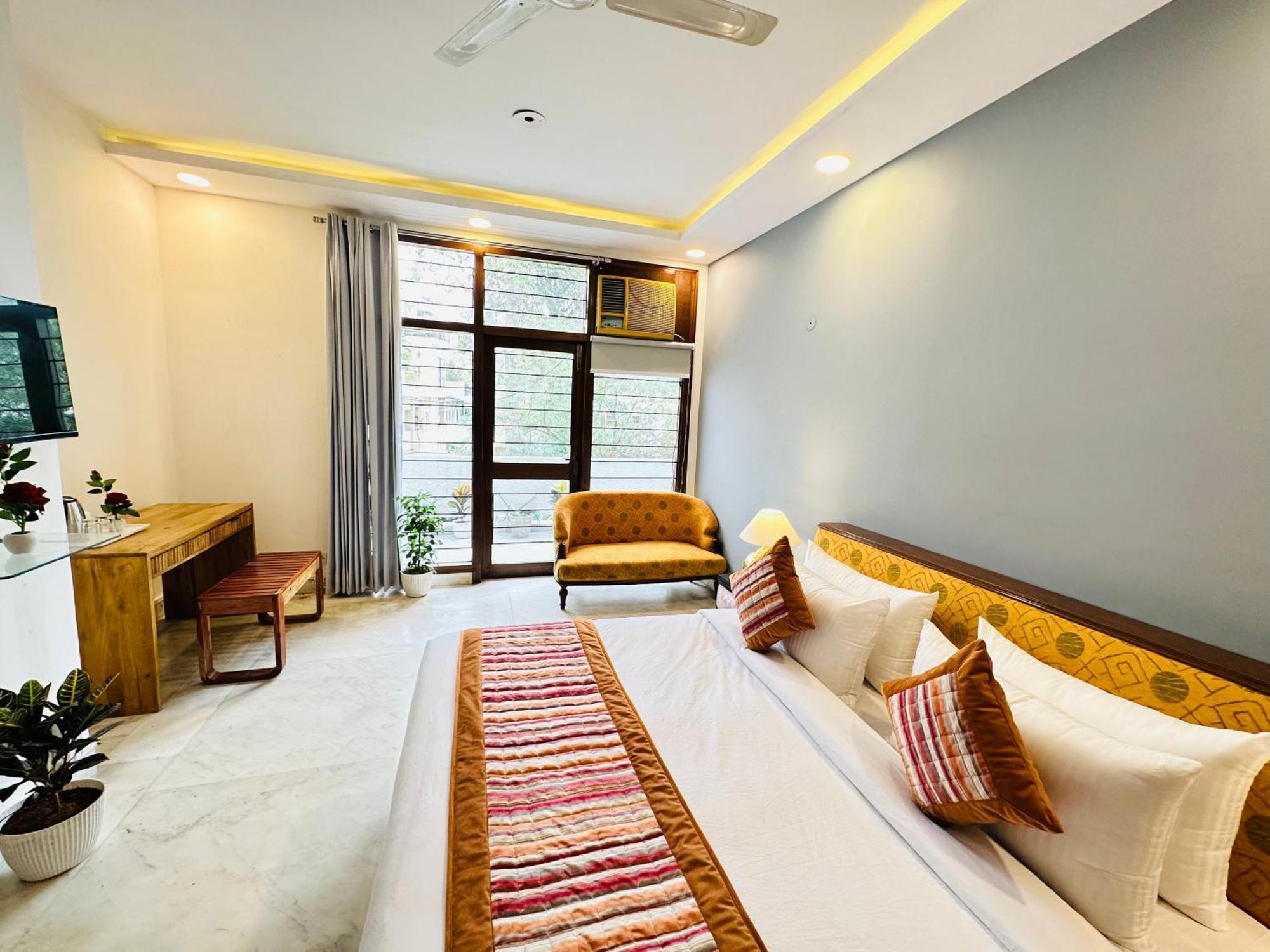Grove Residency Hauz Khas New Delhi Couple Friendly Hotel Exterior photo