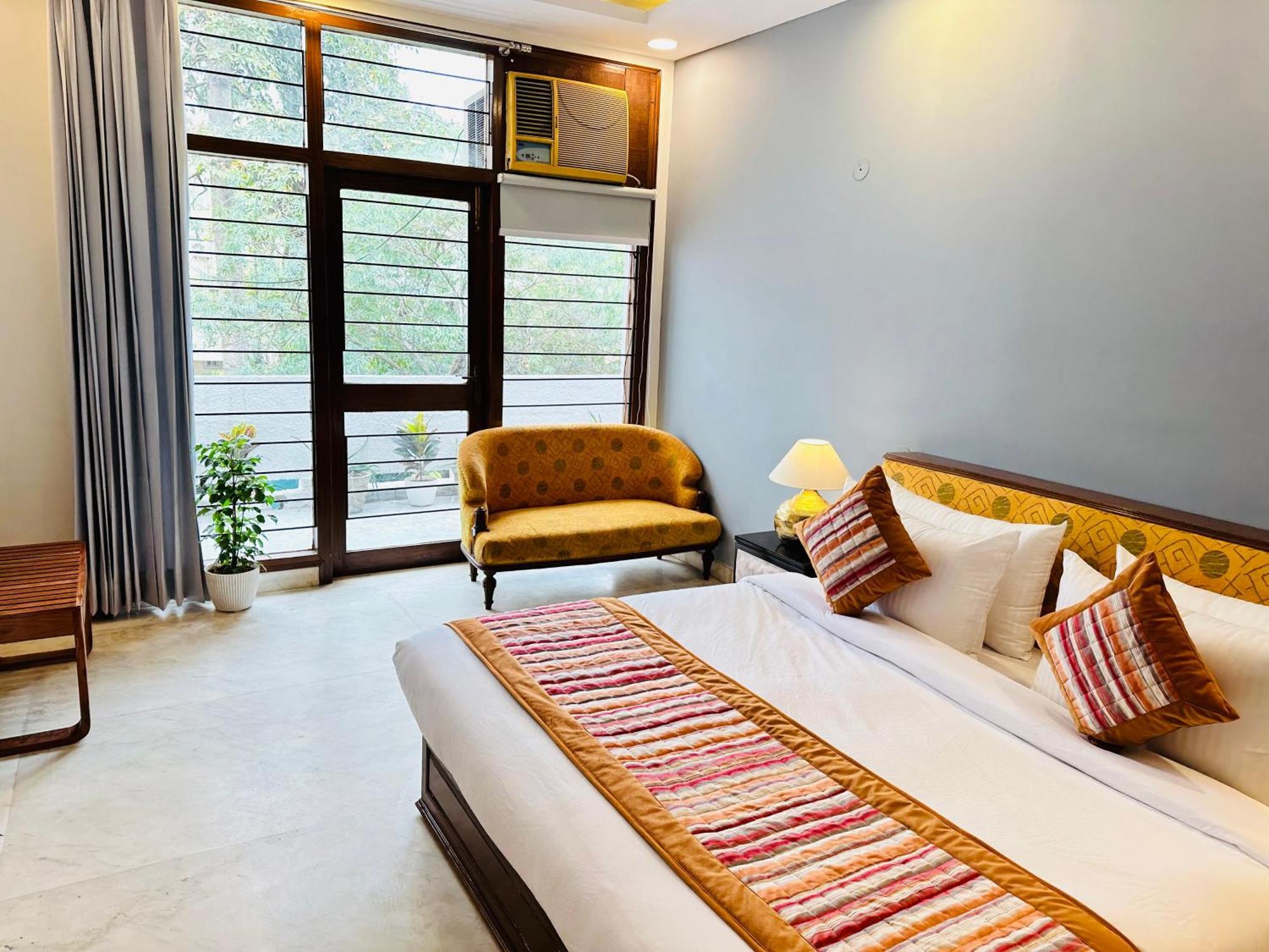 Grove Residency Hauz Khas New Delhi Couple Friendly Hotel Exterior photo