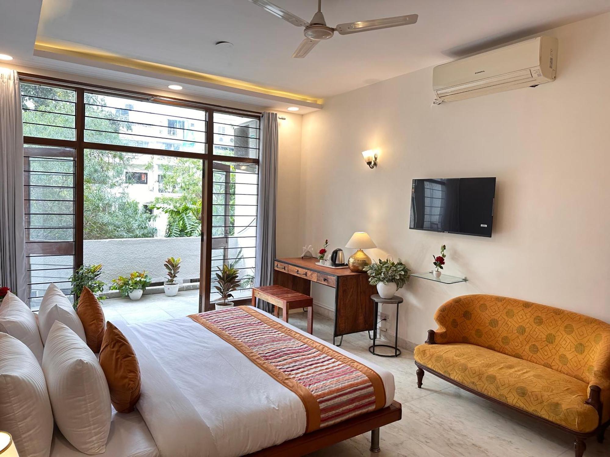 Grove Residency Hauz Khas New Delhi Couple Friendly Hotel Exterior photo